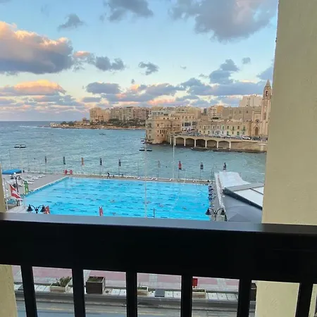 Bay 3* San Julián