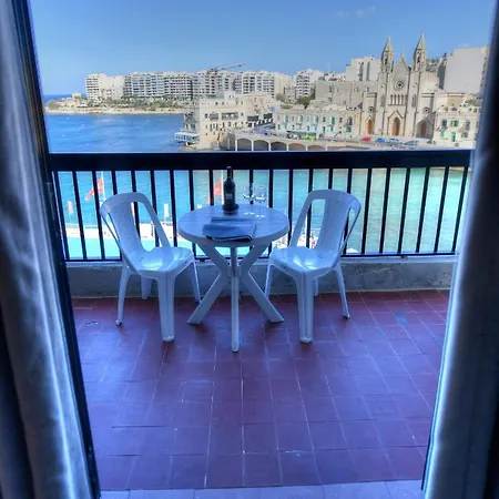 Bay Hotel
