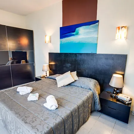 Hotel Bay