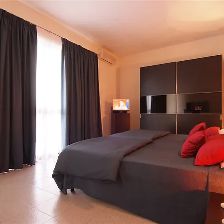 Bay Hotel