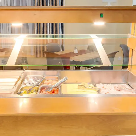 מלון Bay Saint Julian's