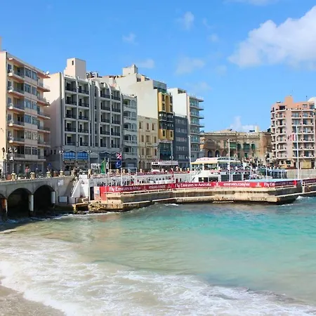 Bay Hotel 3*