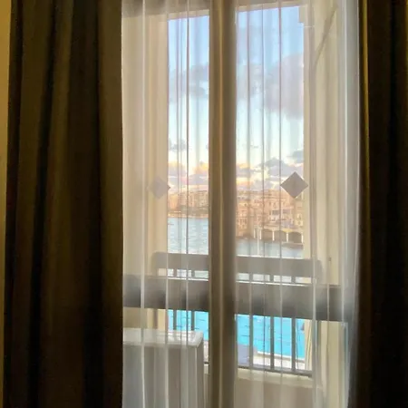 Hotel Bay San Ġiljan