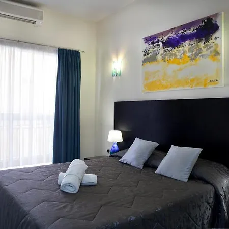 Bay Hotel 3*