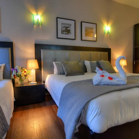 Bay Hotel Saint Julian's