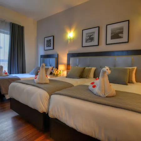 Bay Hotel