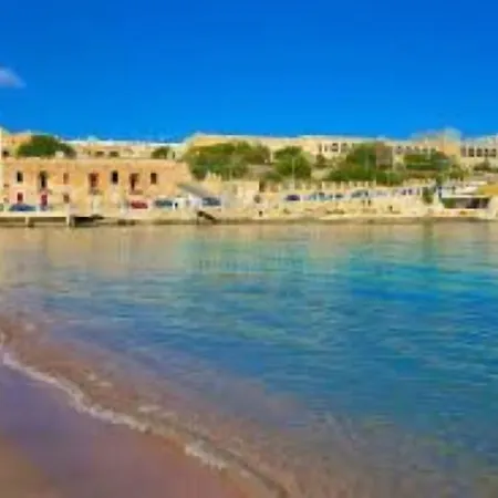 Bay Hotel Saint Julian's