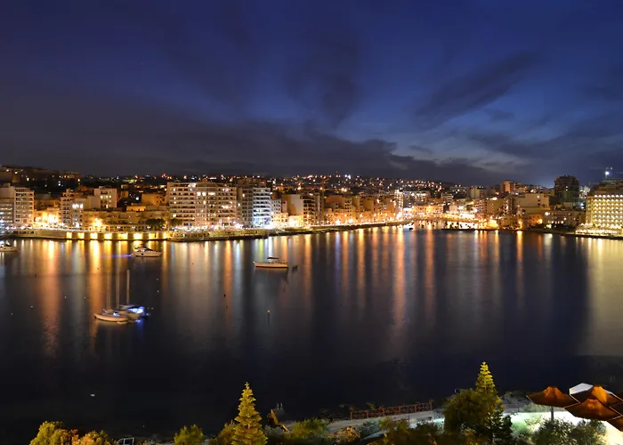 Ξενοδοχείο Bay 3*