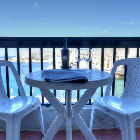 Szálloda Bay San Ġiljan