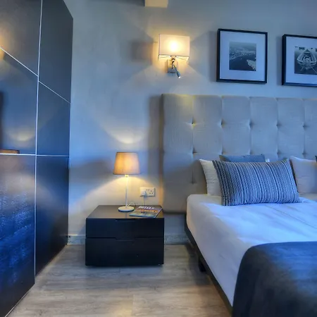 Bay Hotel 3*