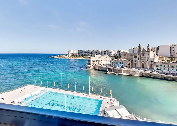 Hotel Bay St. Julian's